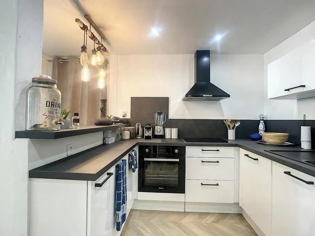 Apartment Loft Moderne Dans Le Centre De Cannes